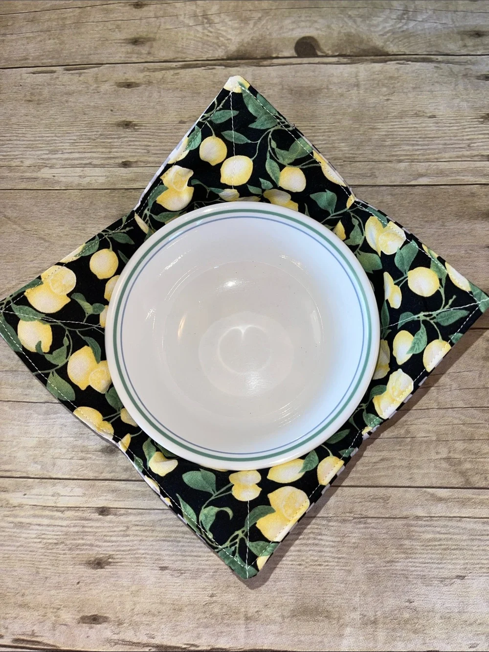 Microwave /Ice Cream Bowl Cozy Reversible Yellow & Black Lemons